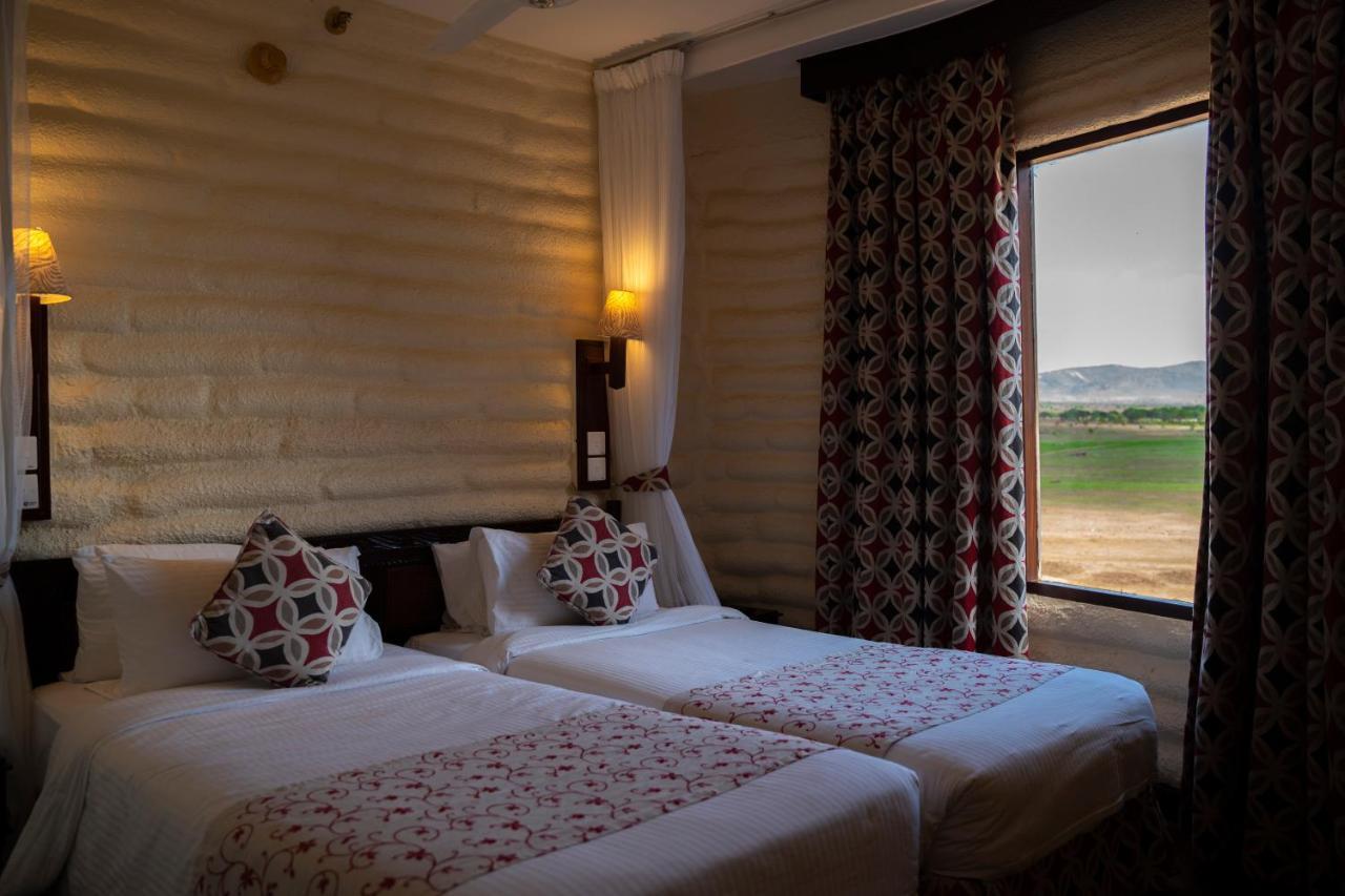 Salt Lick Safari Lodge Tsavo Kültér fotó