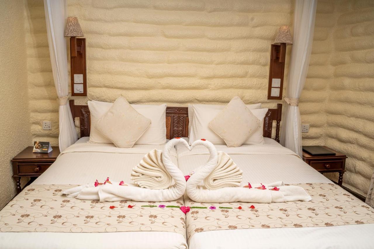 Salt Lick Safari Lodge Tsavo Kültér fotó